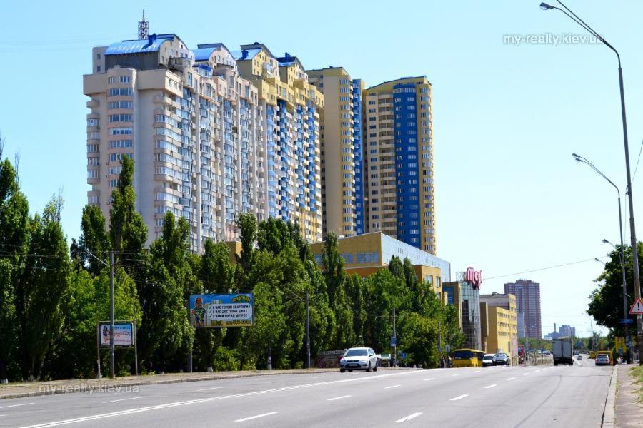 Квартира В Мега Сити Kiev Esterno foto
